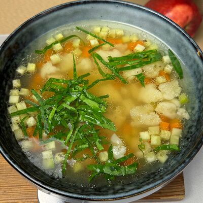 Куриный бульон с куриной грудкой и орзов Pro Вкус по цене 440 ₽