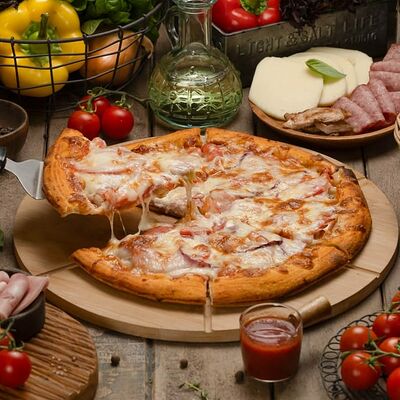 Мясное Ассорти 🍕 в Max & Pizza по цене 650 ₽