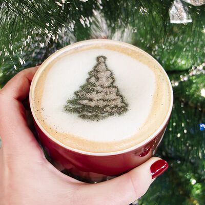 Капучино с Морозной елкой L в CoffeeFact по цене 429 ₽