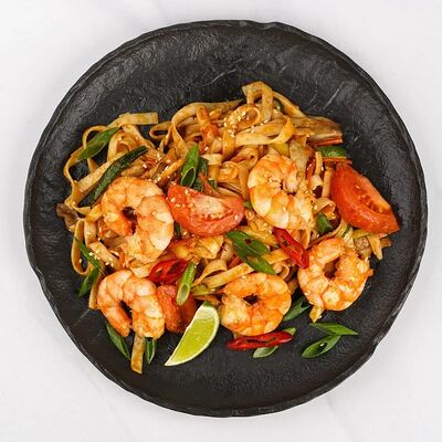 Удон с креветками в соусах терияки и сладком чили в Soup and Wok по цене 805 ₽