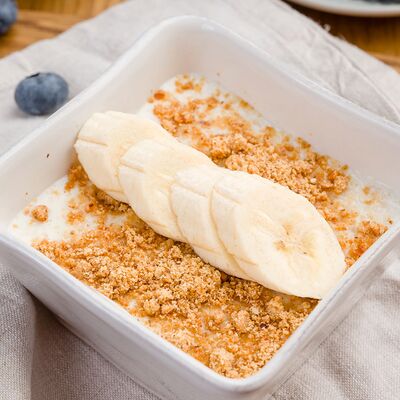 Овсяная каша с бананом и пралине в Debaton по цене 300