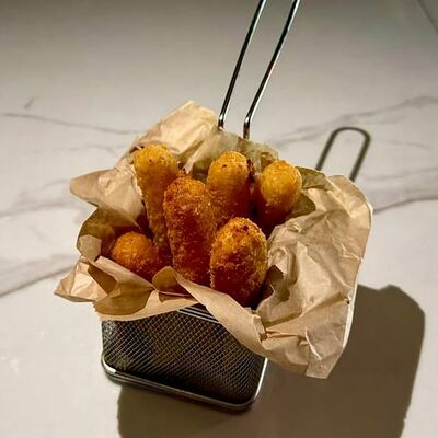 Сырные палочки в Kaif Lounge по цене 450 ₽