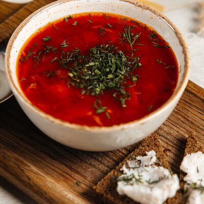 Борщ Сибирский со сметаной в Самер Джем по цене 512 ₽