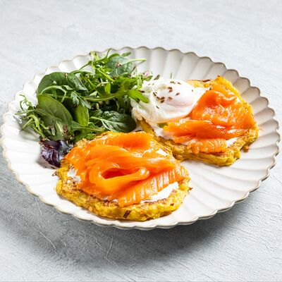 Картофельные драники с лососем в Bandeatos по цене 781 ₽