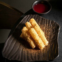 Сырные палочки с клюквенным джемом в Качуко