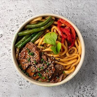 Удон с телятиной терияки в Паназиатская кухня Джеки Чо по цене 760 ₽