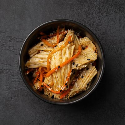 Спаржа по-корейски в WOOJI по цене 220 ₽