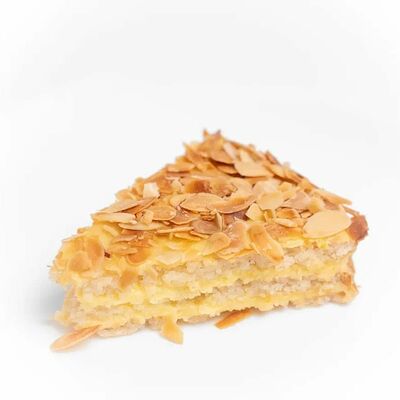 Миндальный торт в Гурмэтика по цене 529 ₽