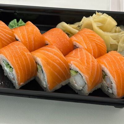 Филадельфия с креветкой в Роллбург по цене 950 ₽