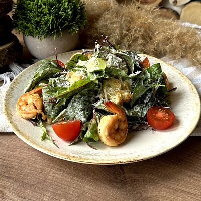 Салат Цезарь с креветками в Про Булки кафе-пекарня по цене 490 ₽