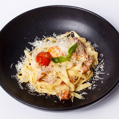 Паста Карбонара в Уголь по цене 690 ₽