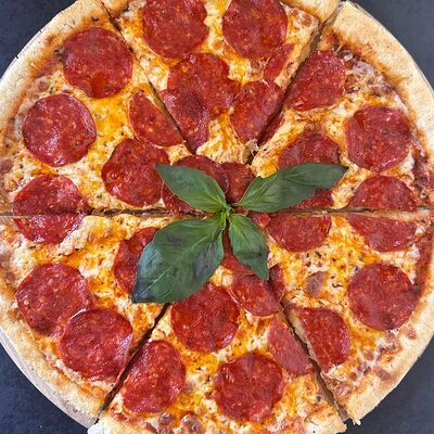 Пицца Пепперонив LaCrema по цене 620 ₽