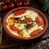 Запеченные томаты с сыром сулугуни в Daisi