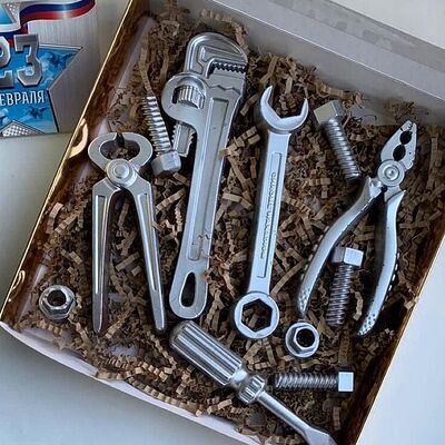 Шоколадные инструменты в Berry sweets по цене 1805 ₽