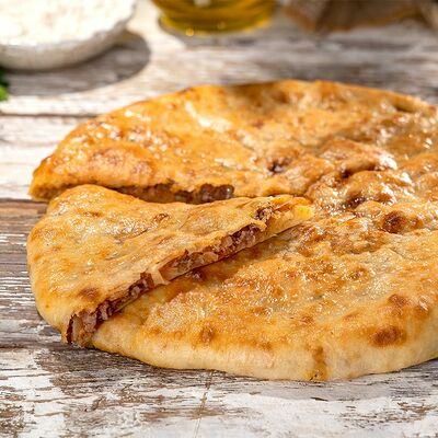 Говядина с капустой 450 г в Пиросетия Осетинские пироги по цене 510 ₽