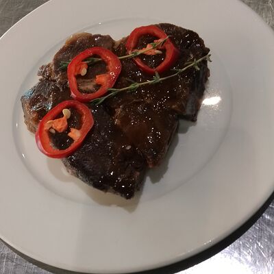 Томленая говядина в Буркина Фасоль по цене 500 ₽