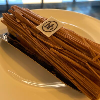 Эклер Тоффи в Bon Bon по цене 260 ₽