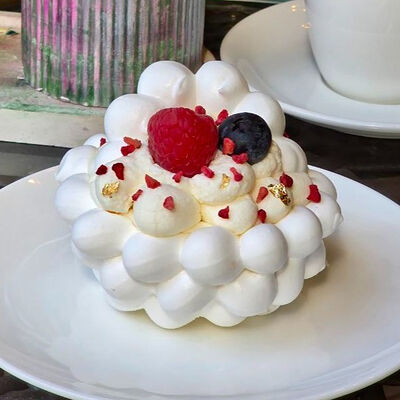 Десерт Павлова в Булонже по цене 390 ₽