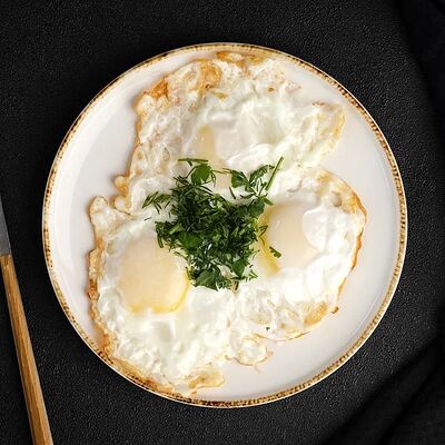 Яичница 3 яйцав Бакинский дворик по цене 280 ₽