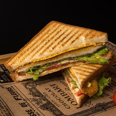 Щниц-сэндвич с курицей в Шницель по цене 435 ₽