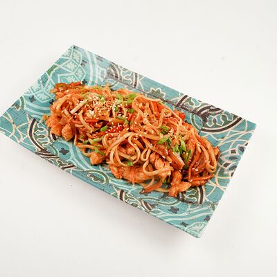 Удон с курицейв Мама Краснодар по цене 439 ₽