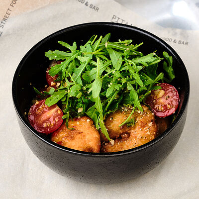 Томатный салат с креветками в Pita's по цене 480 ₽