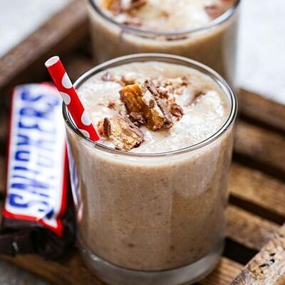 Молочный коктейль Snickersв Party Grill по цене 519 ₽