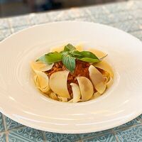Паста Bolognese в Iris
