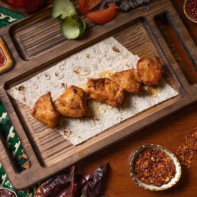 Шашлык из филе куры в Пхали по цене 545 ₽