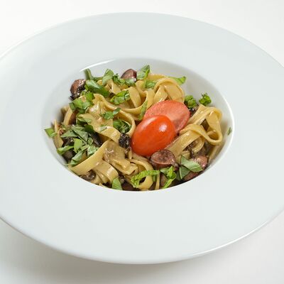 Паста с охотничьими колбасками в БамБуши по цене 385