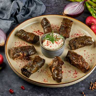 Долма в Чайхана Фаррух по цене 540 ₽