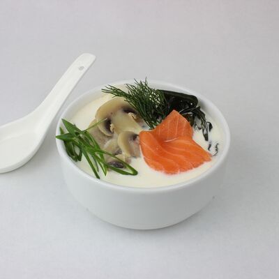 Сливочный суп с лососем в SUSHI GO по цене 599 ₽
