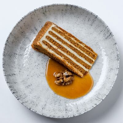 Медовик в Базар по цене 400 ₽