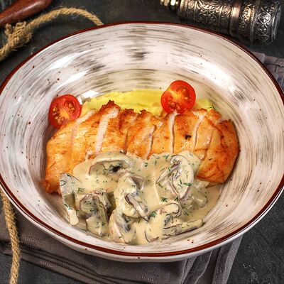 Стейк из куриной грудки в Lamore Mio по цене 620 ₽