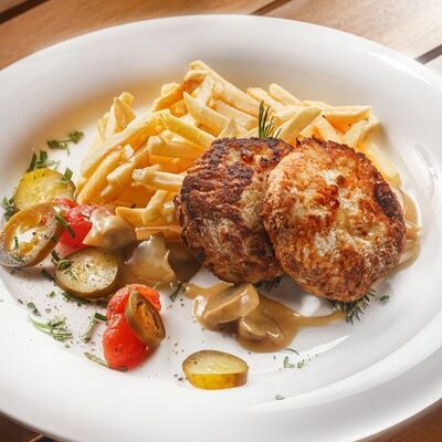 Котлетки куриные в Лентяйка по цене 165 ₽