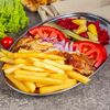Донер на тарелке в Шаурма БРАТИШКА по цене 950