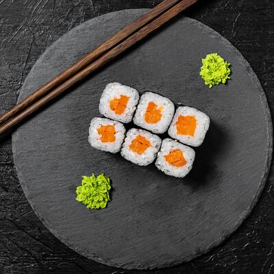 Ролл классический в ассортименте в PANDA SUSHI по цене 169 ₽