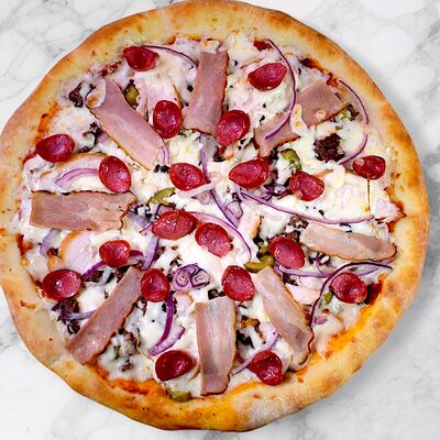 Пицца мясное ассорти 31см в Enjoy по цене 990 ₽