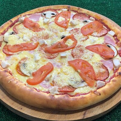 Пицца Петровская в Pizza Fun по цене 799 ₽