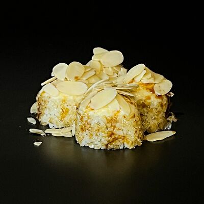 Запеченный ролл с угрем и пармезаном в Pipizza по цене 370 ₽