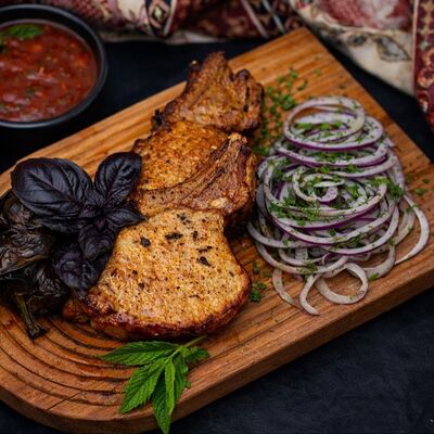 Шашлык из свиной корейки в 17 шампуров по цене 850 ₽