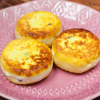 Сырник с изюмом в Джаганнат по цене 70 ₽