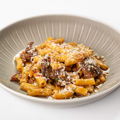 Ригатони с мясным рагу в Castor'ka по цене 1100 ₽