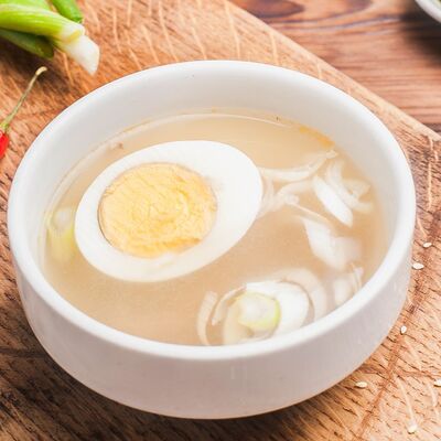 Бульон с яйцом мясом в Корея по цене 300 ₽