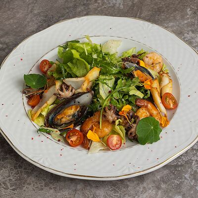 Салат Ля-мэрв Гранж Кафе по цене 1550 ₽