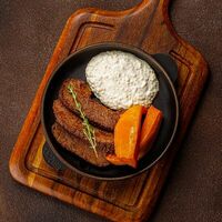 Печеная говяжья грудинка в Ферма