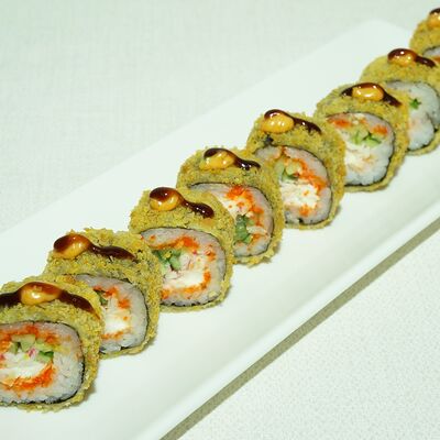 Горячий ролл чикен в СУШИSELL по цене 599 ₽