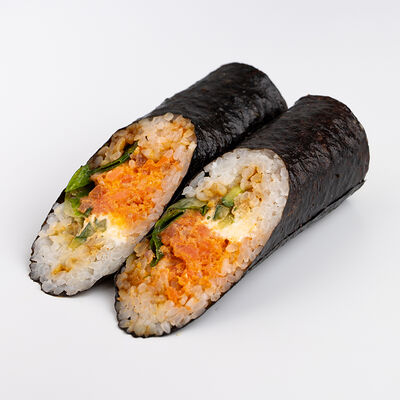 Симфония-ролл с лососем в IPPIN - Fusion Panasia по цене 295 ₽