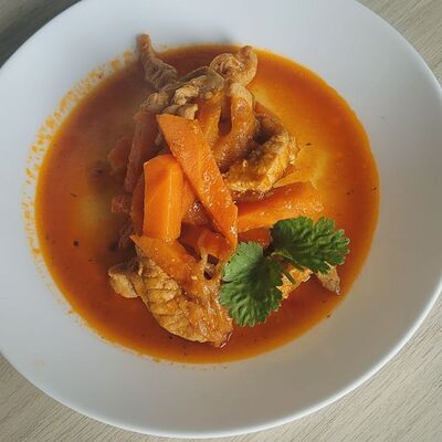 Свинина тушеная в Столовая На Кольце по цене 220 ₽