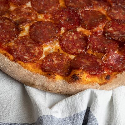 Салями в Пицца и Паста по цене 1105 ₽